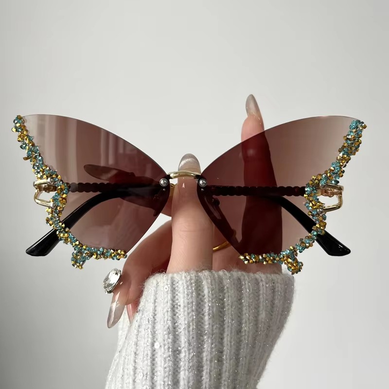 Y2K Luxury Diamond Butterfly S - Vintage Fashion Y2K review and price